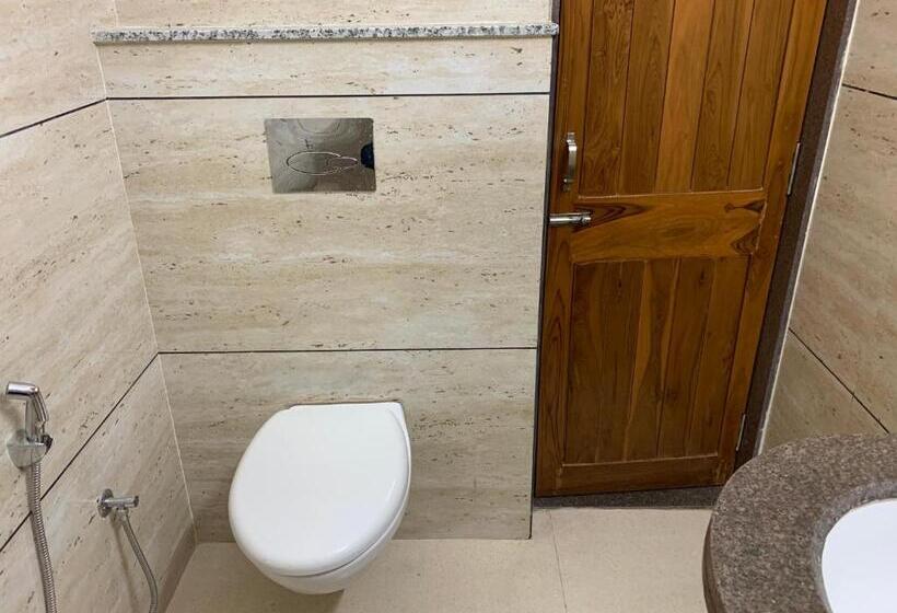 غرفة ديلوكس, Mount Way