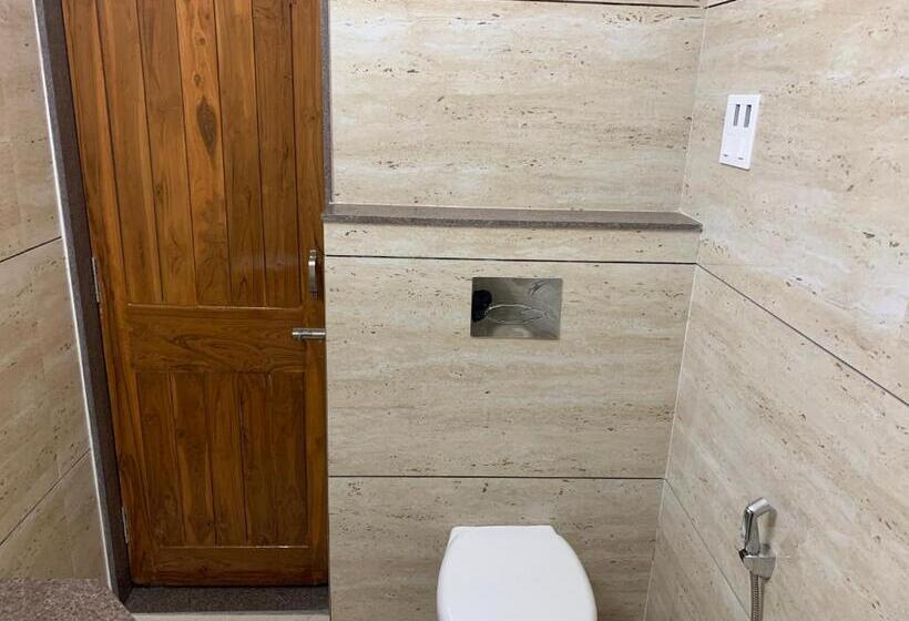 غرفة ديلوكس, Mount Way