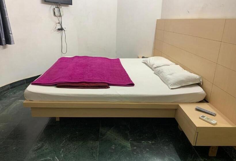 غرفة إقتصادية, Mount Way