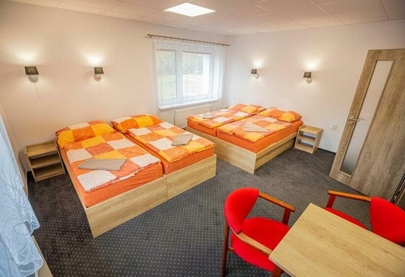 Négyágyas Standard Szoba, Rabbit