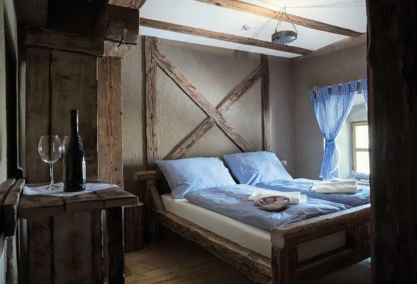 スタンダードルーム, Krčma Hotel U Císařské Cesty