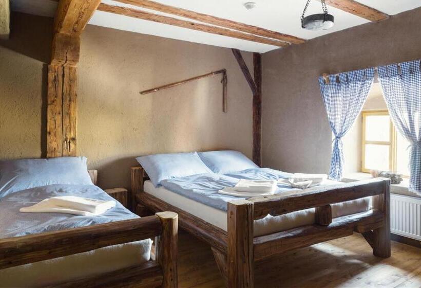 스탠다드 트리플 룸, Krčma Hotel U Císařské Cesty