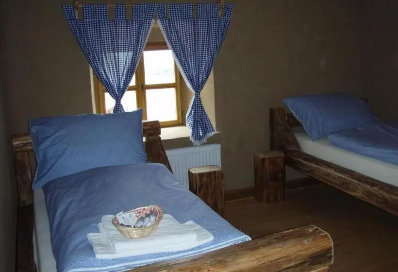 ファミリールーム, Krčma Hotel U Císařské Cesty