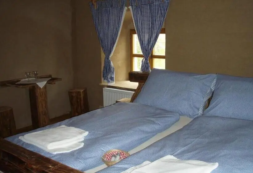 ファミリールーム, Krčma Hotel U Císařské Cesty