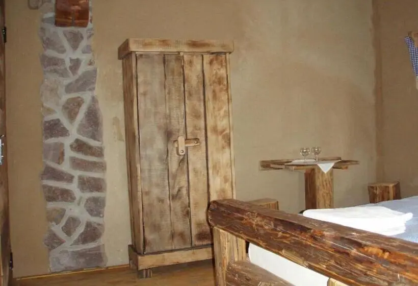 ファミリールーム, Krčma Hotel U Císařské Cesty