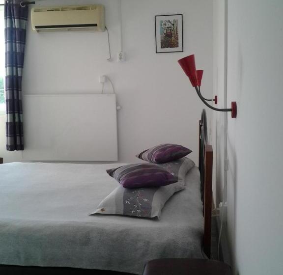 Номер Стандарт Индивидуальный, Motel Traffic