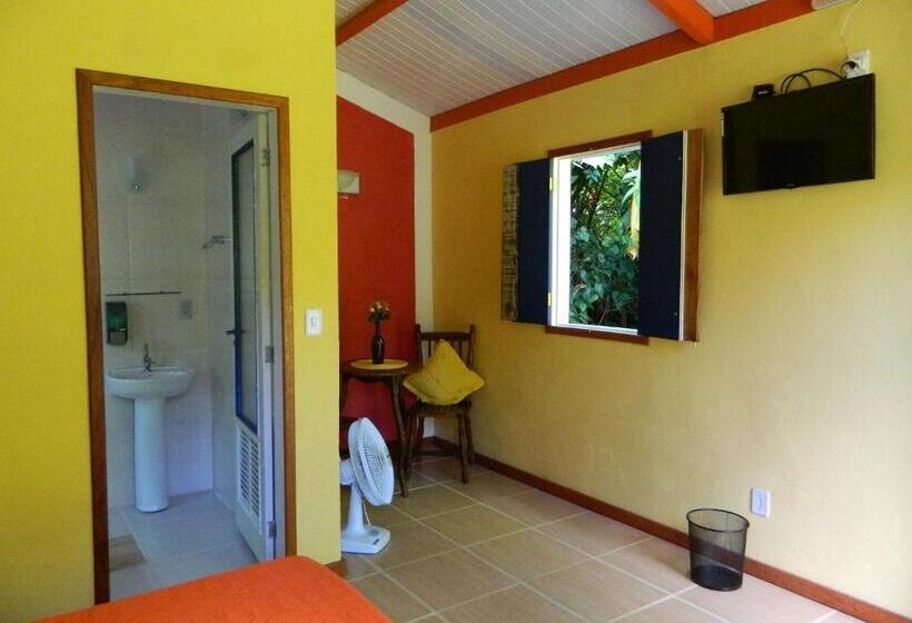 Трехместный Номер Стандарт с Балконом, Bicho Do Mato Suites