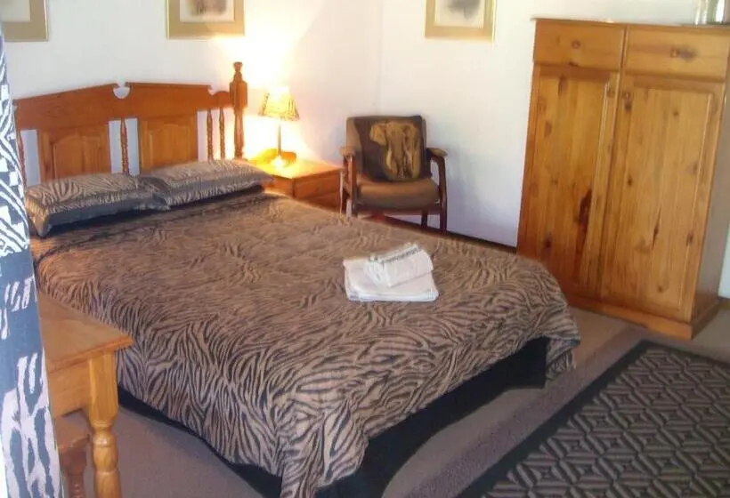 スタンダードルーム, Oaktree Lodge Guest House