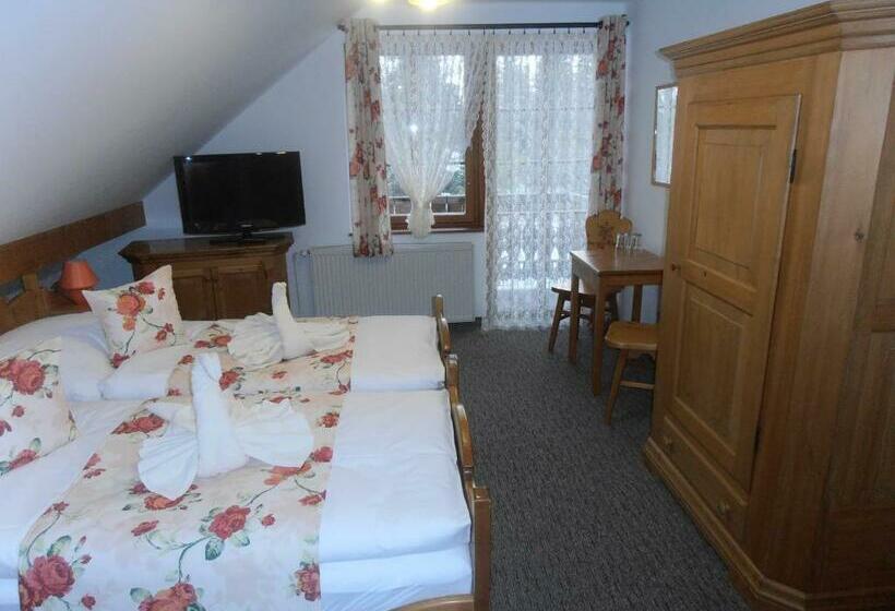 バルコニー付きスタンダードルーム, Penzion Koliba