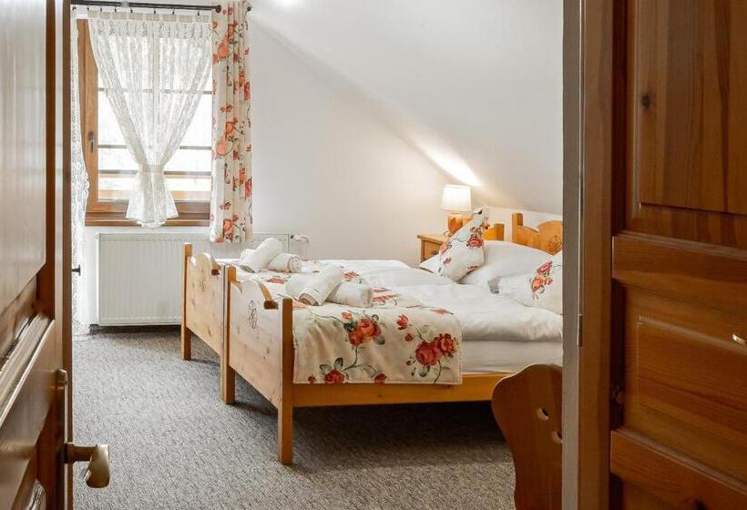 バルコニー付きスタンダードルーム, Penzion Koliba