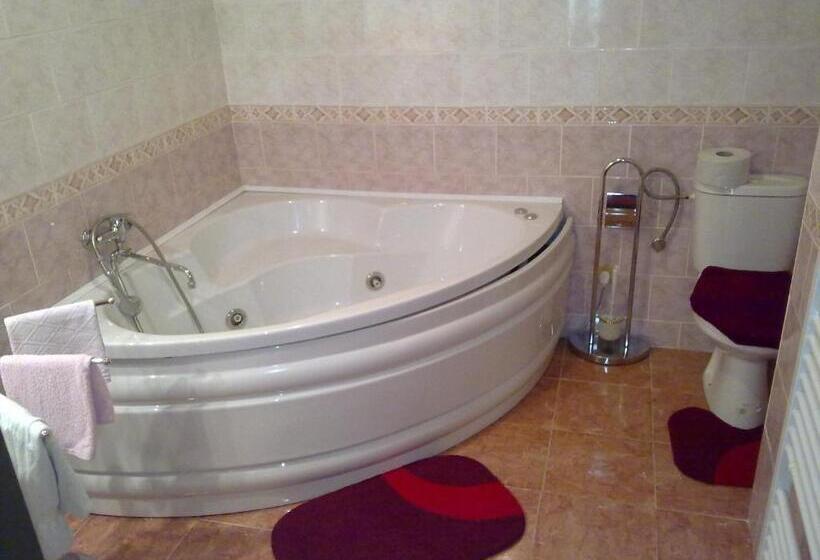 Lakosztály, Studánka