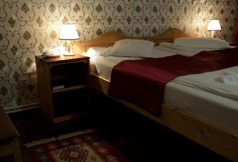 Номер Стандарт, Vila Riki