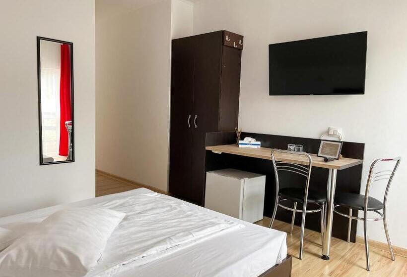 패밀리 룸, Pensiunea Aliart