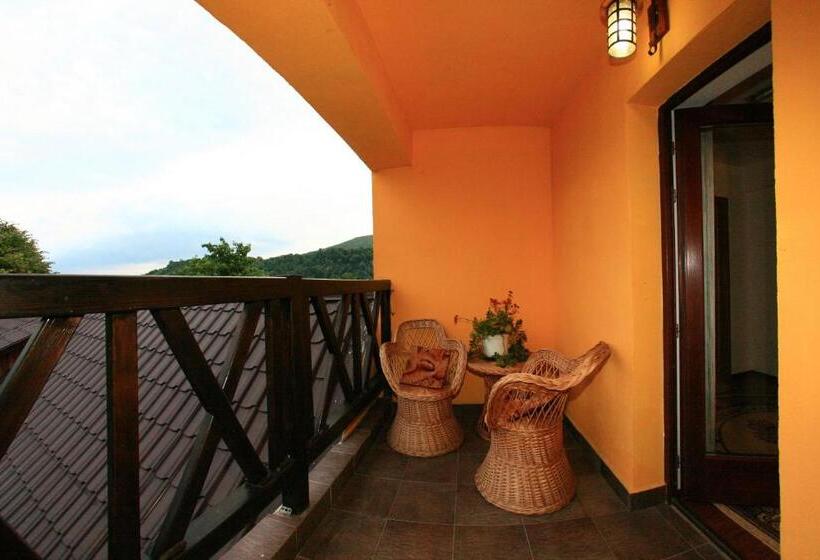 套房, Pensiunea Elena