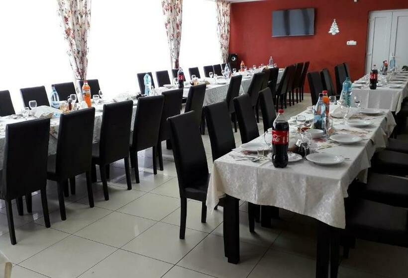 스탠다드 트리플 룸, Pensiunea Valea Frumoasei