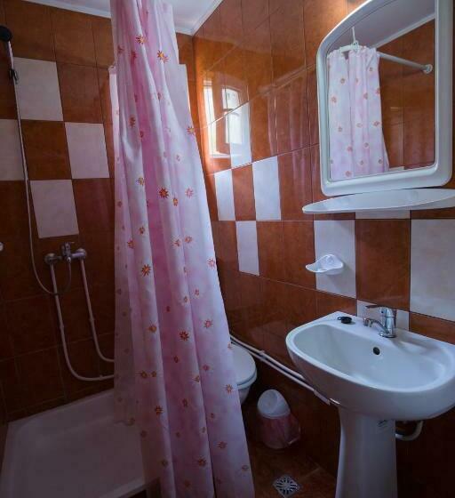 스탠다드 트리플 룸, Pensiunea Valea Frumoasei