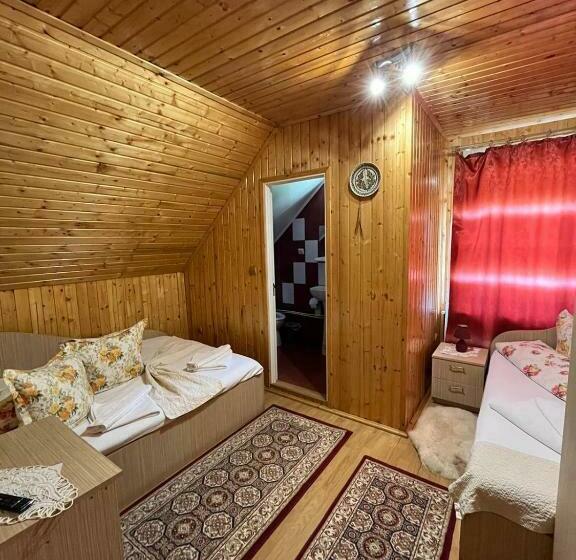 4인용 스탠다드 룸, Pensiunea Valea Frumoasei