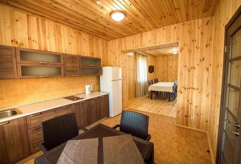 וילה בת 3 חדרי שינה, Olympic Village