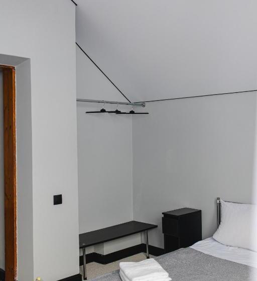 Standard room with outdoor bath, Kolyba Opryshkiv