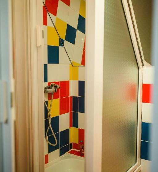 חדר סטנדרט לארבעה, Kolyba Opryshkiv