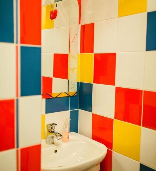 חדר סטנדרט לארבעה, Kolyba Opryshkiv