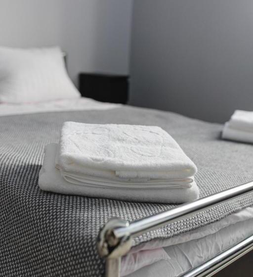 Standard room with outdoor bath, Kolyba Opryshkiv