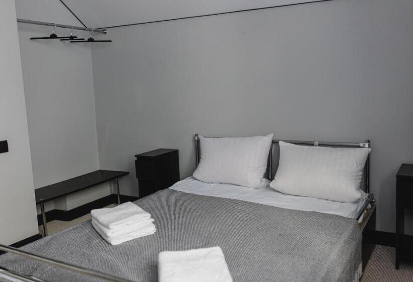 Standard room with outdoor bath, Kolyba Opryshkiv