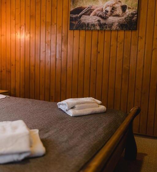 בית, חדר שינה 1, Kolyba Opryshkiv