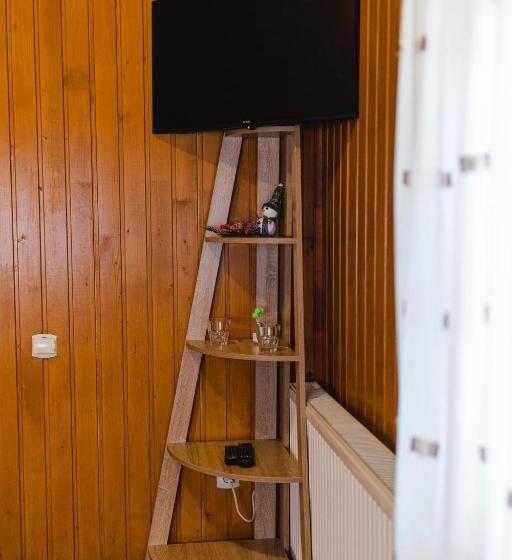 בית, חדר שינה 1, Kolyba Opryshkiv