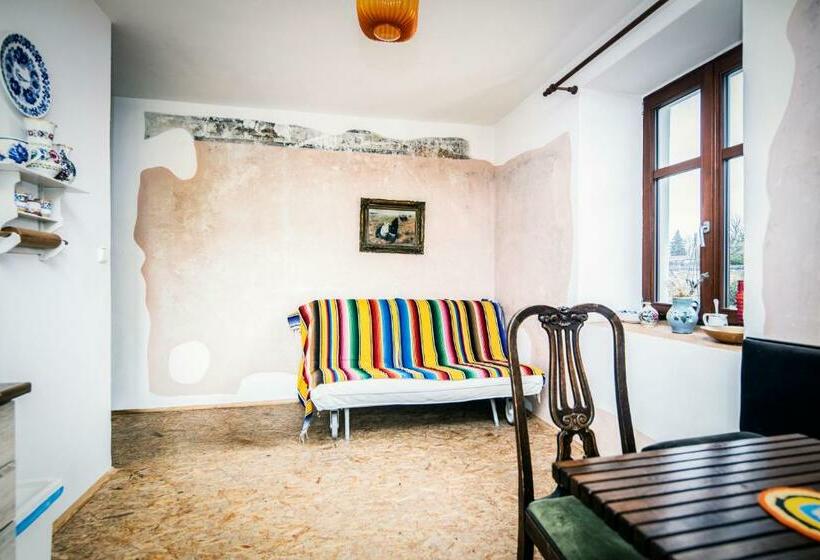 Люкс 2 Спальни, Statek Luníkov