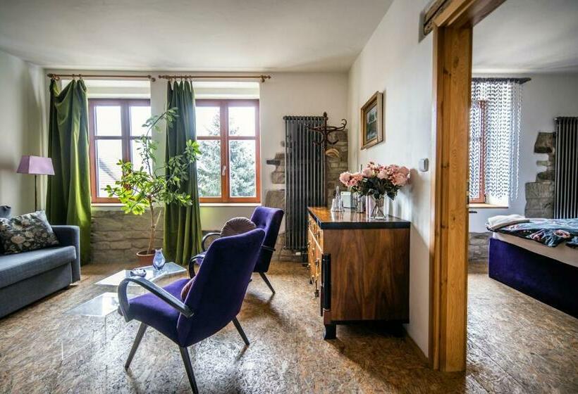 Люкс Кровать Кинг, Statek Luníkov