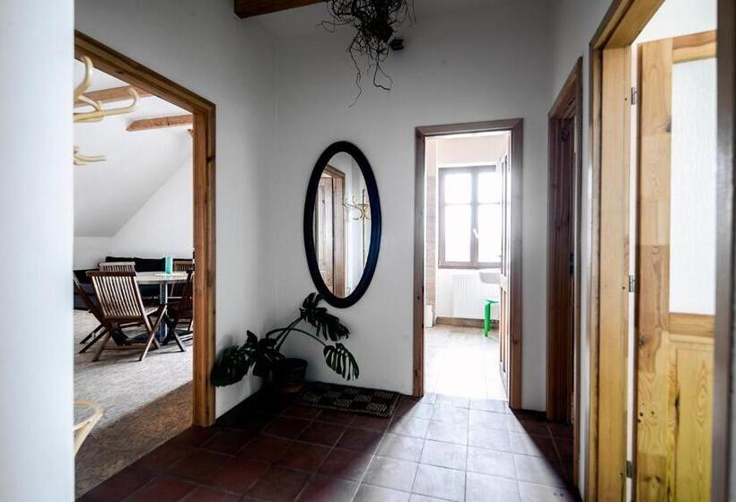 Люкс 2 Спальни, Statek Luníkov