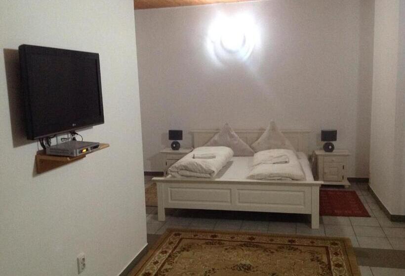 Номер Стандарт, Casa Avram