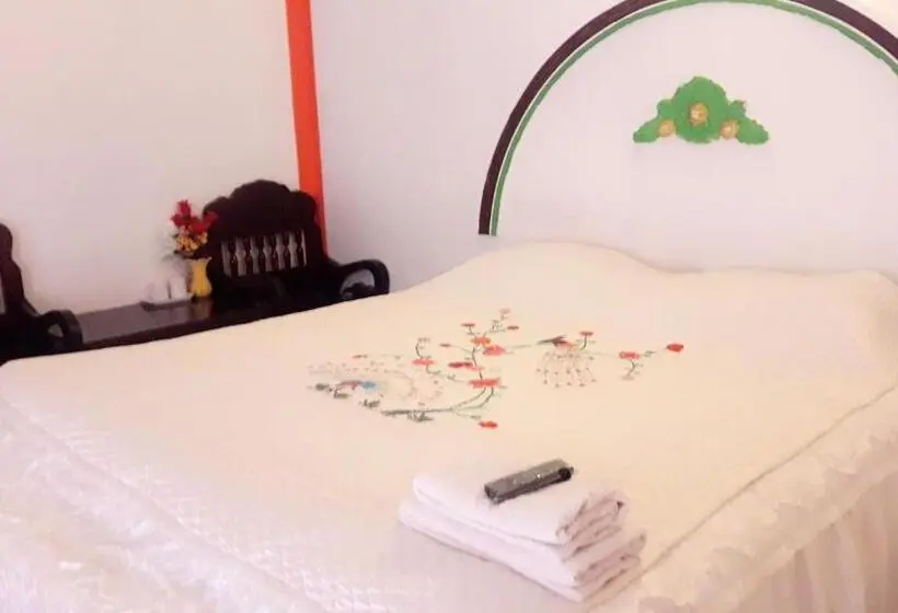 デラックスルーム, Jidapha Rooms