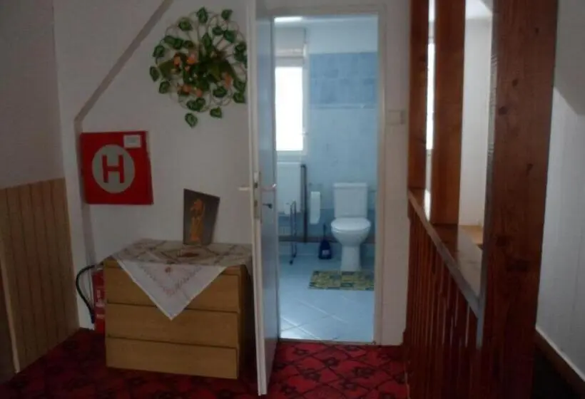 スタンダード４人部屋, Pension Mikulka