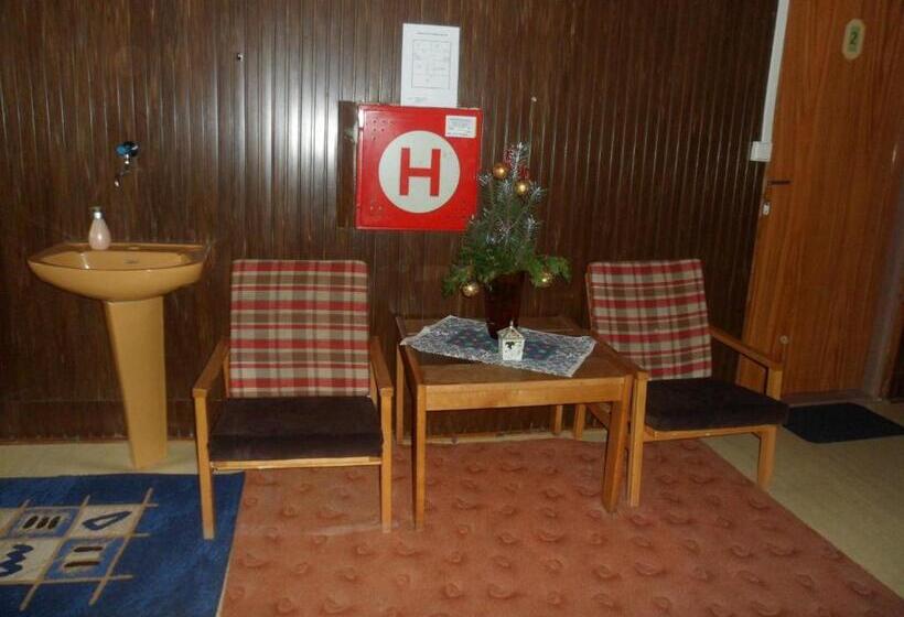 Standard Neljän Hengen Huone, Pension Mikulka