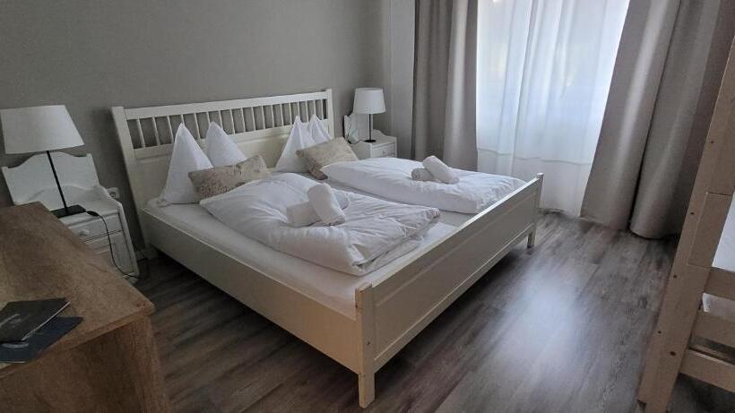 Четырехместный Номер Стандарт, Märchenwald Steiermark Gasthof Sonnenhof