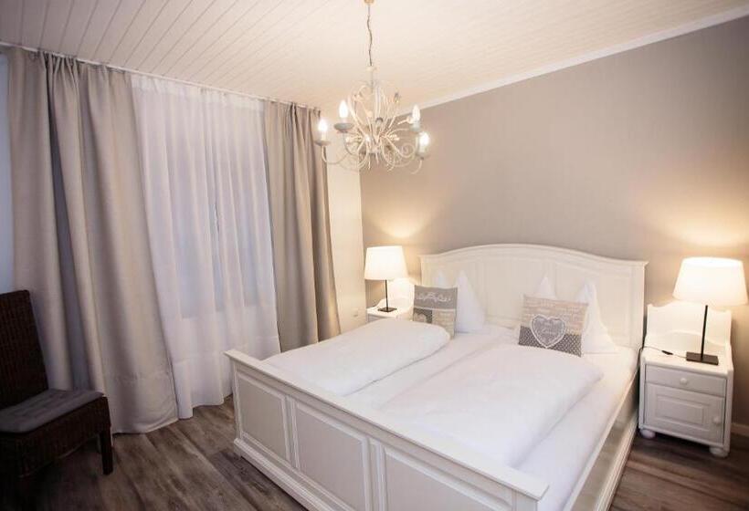 Номер Стандарт Трехместный, Märchenwald Steiermark Gasthof Sonnenhof