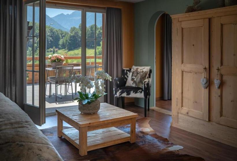 חדר משפחתי, Restaurant Burgseeli