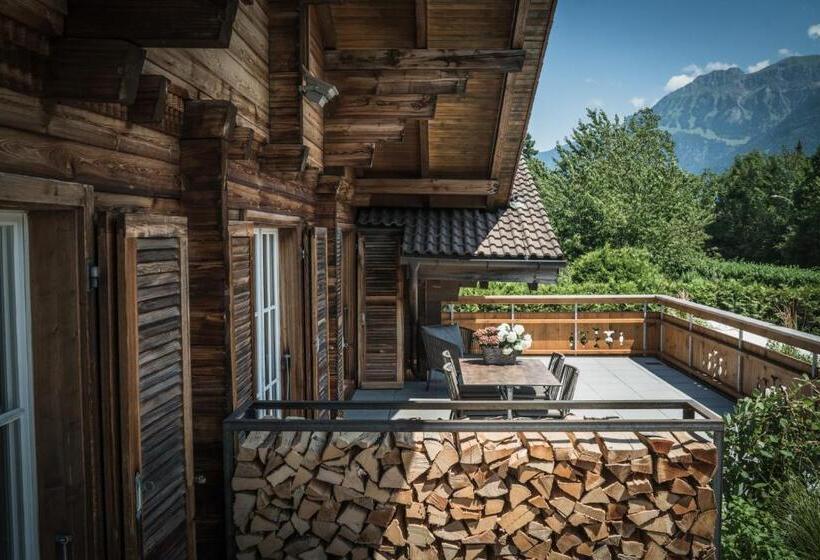 חדר משפחתי, Restaurant Burgseeli