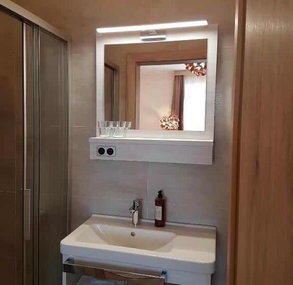 חדר סטנדרט יחיד, Restaurant Fischerwirt