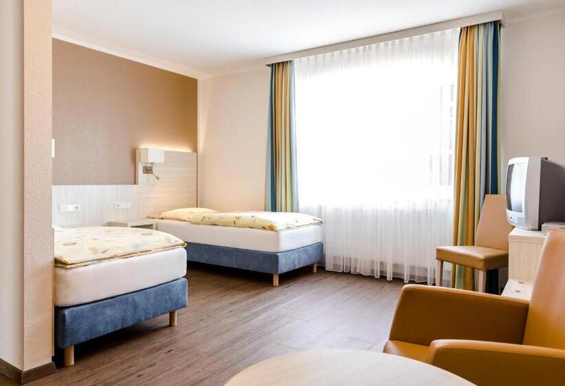 חדר סטנדרט לשלושה, Land Gut Hotel Westerkrug