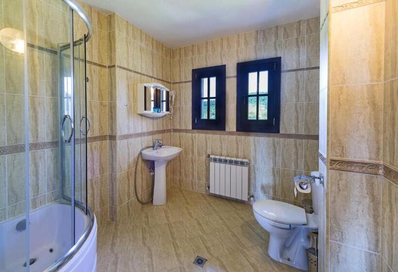 3间卧室的房子, Complex Rayuvski Han