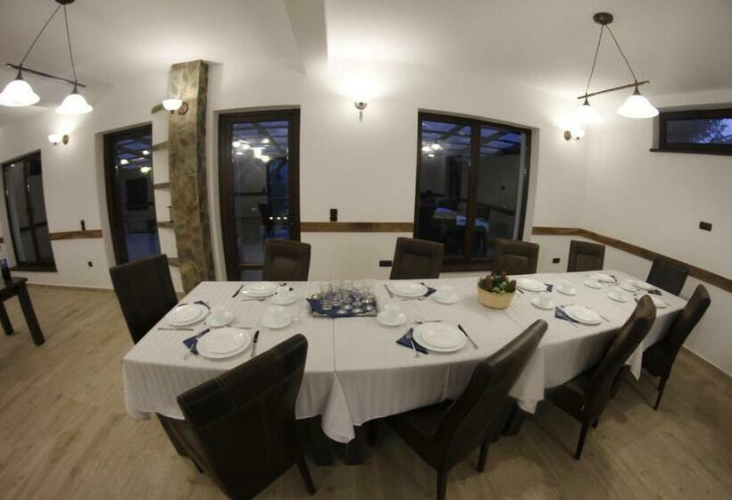 标准间带阳台, Casa Laur Cu Plajă Privată