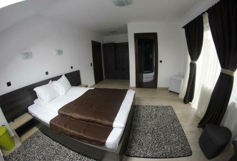 标准间带阳台, Casa Laur Cu Plajă Privată