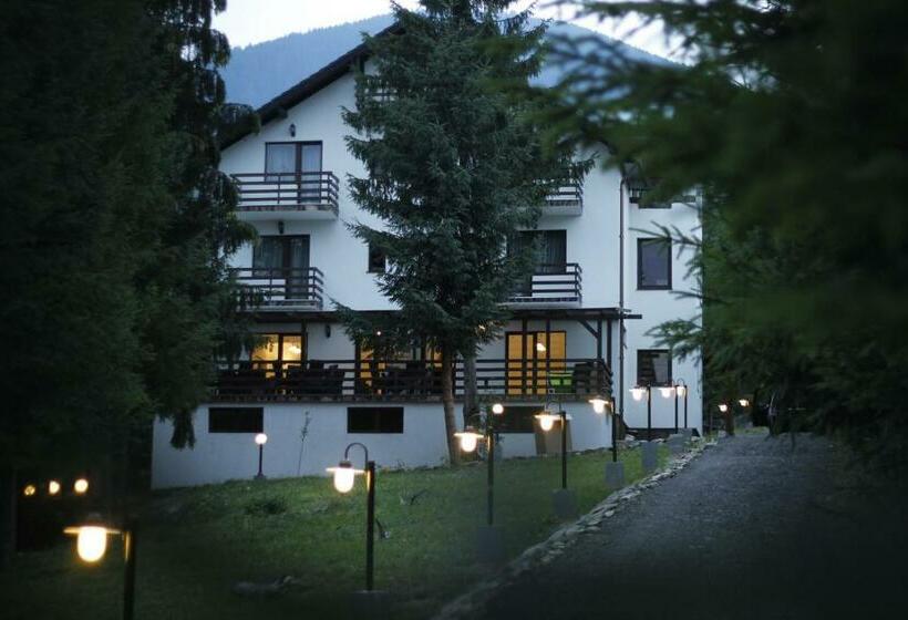 1间卧室的房子, Casa Laur Cu Plajă Privată