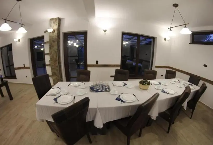 خانه 1 خوابه, Casa Laur Cu Plajă Privată