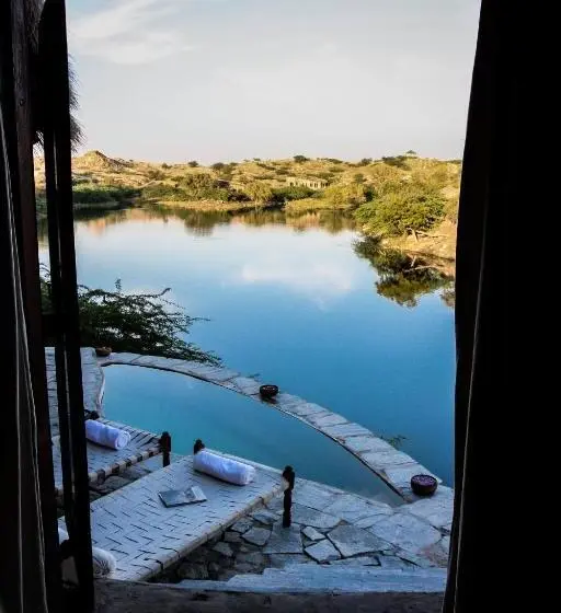 デラックスキャビン, Brij Lakshman Sagar, Pali