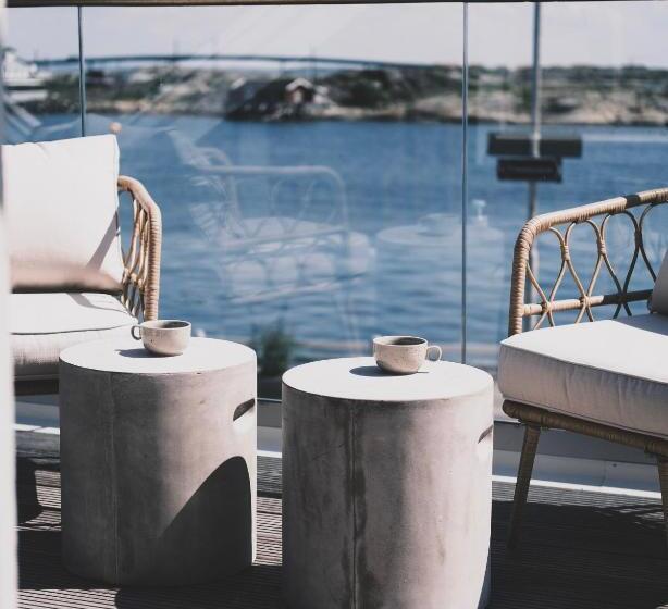 Семейный Номер, Skärgårdshotellet Hönö