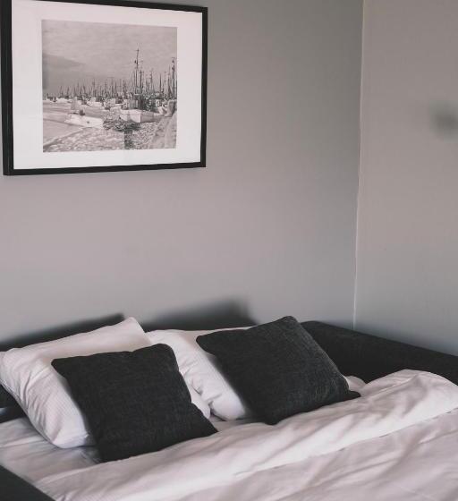 Семейный Номер, Skärgårdshotellet Hönö